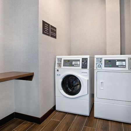 Hampton Inn & Suites Ottawa West, Ontario, Canada Luaran gambar