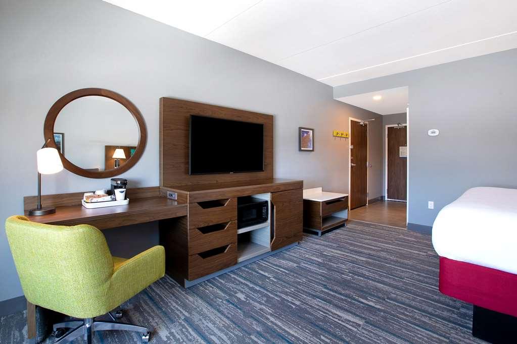 Hampton Inn & Suites Ottawa West, Ontario, Canada Bilik gambar