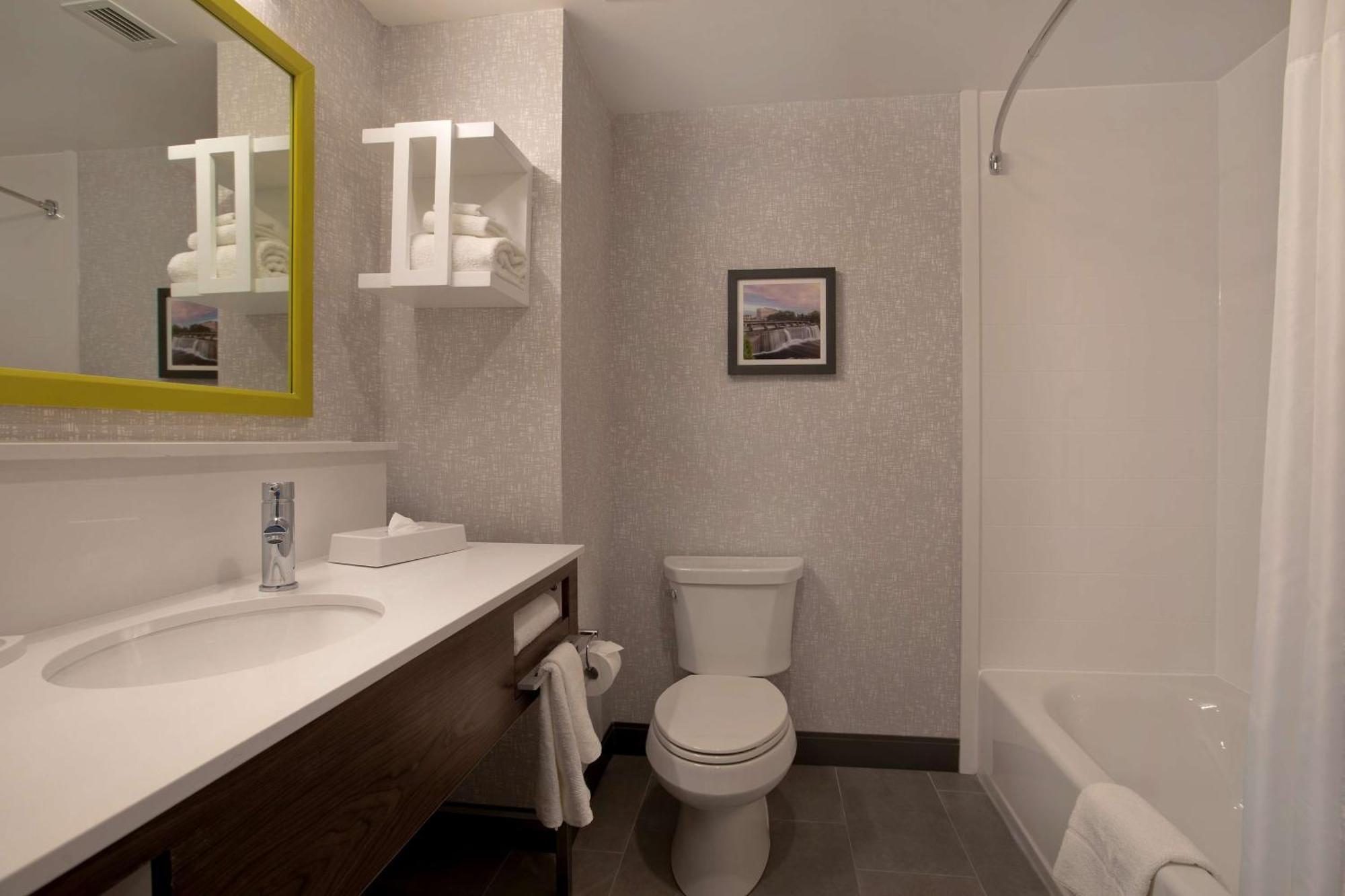 Hampton Inn & Suites Ottawa West, Ontario, Canada Luaran gambar