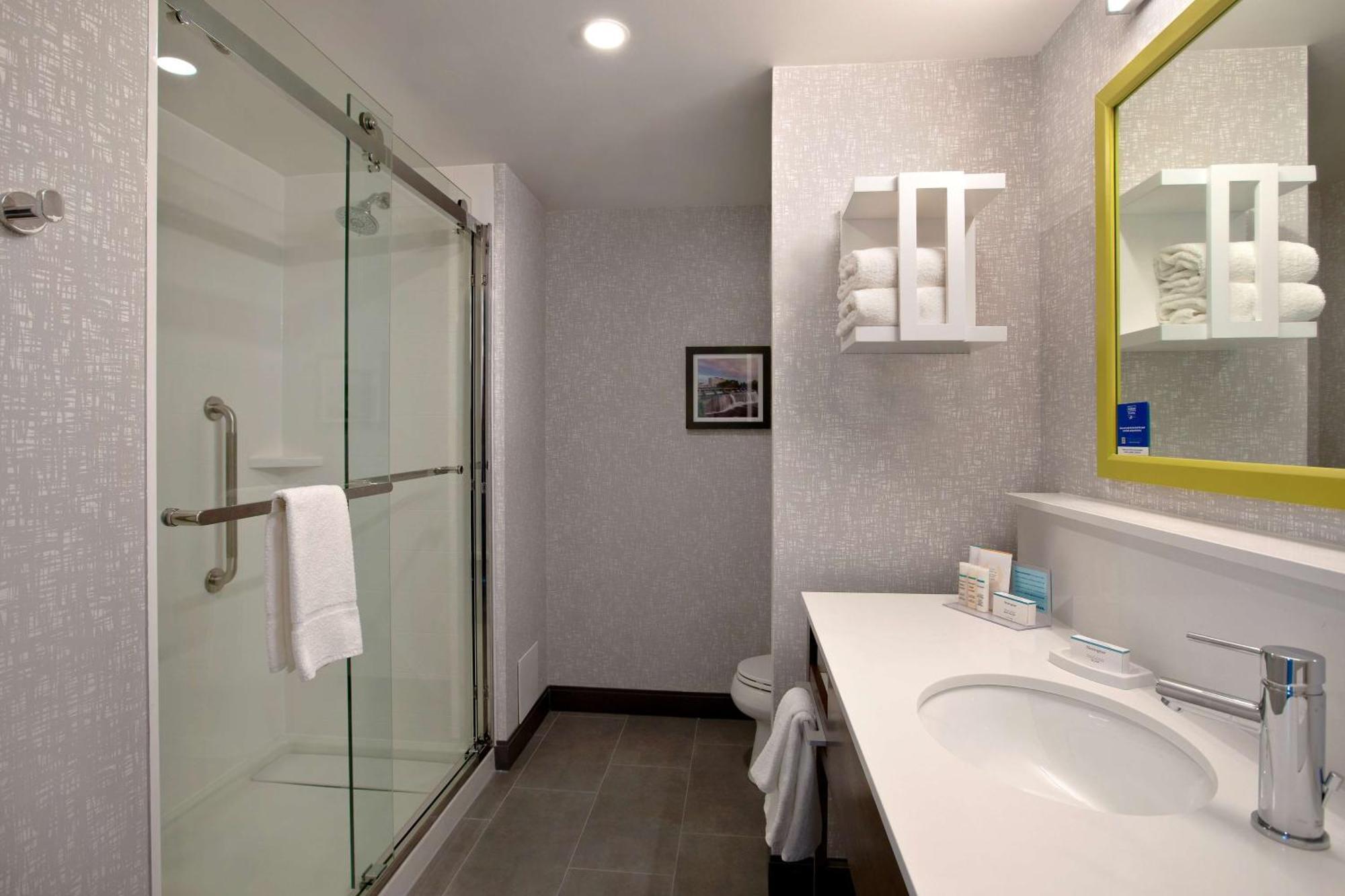 Hampton Inn & Suites Ottawa West, Ontario, Canada Luaran gambar